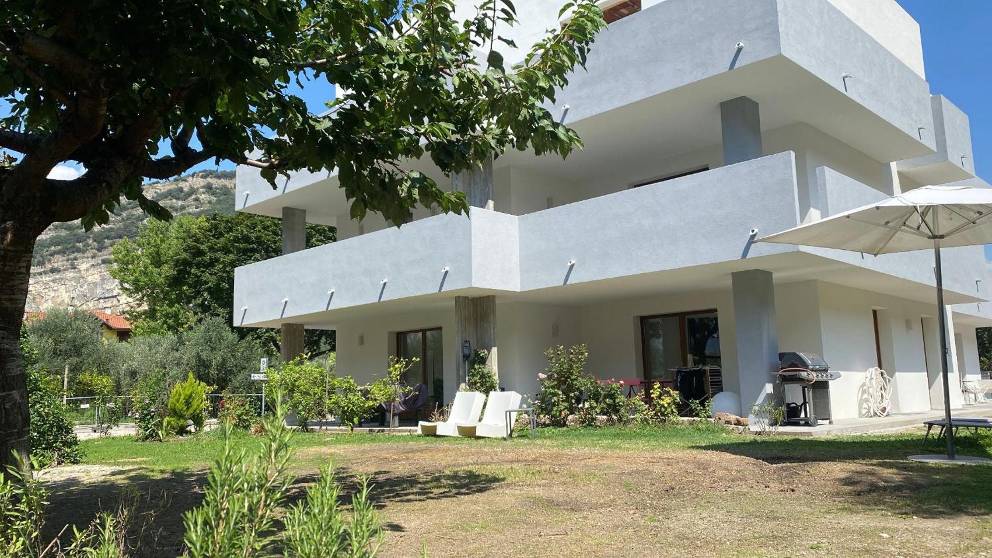 Appartamenti Nataly Torbole Sul Garda Luaran gambar