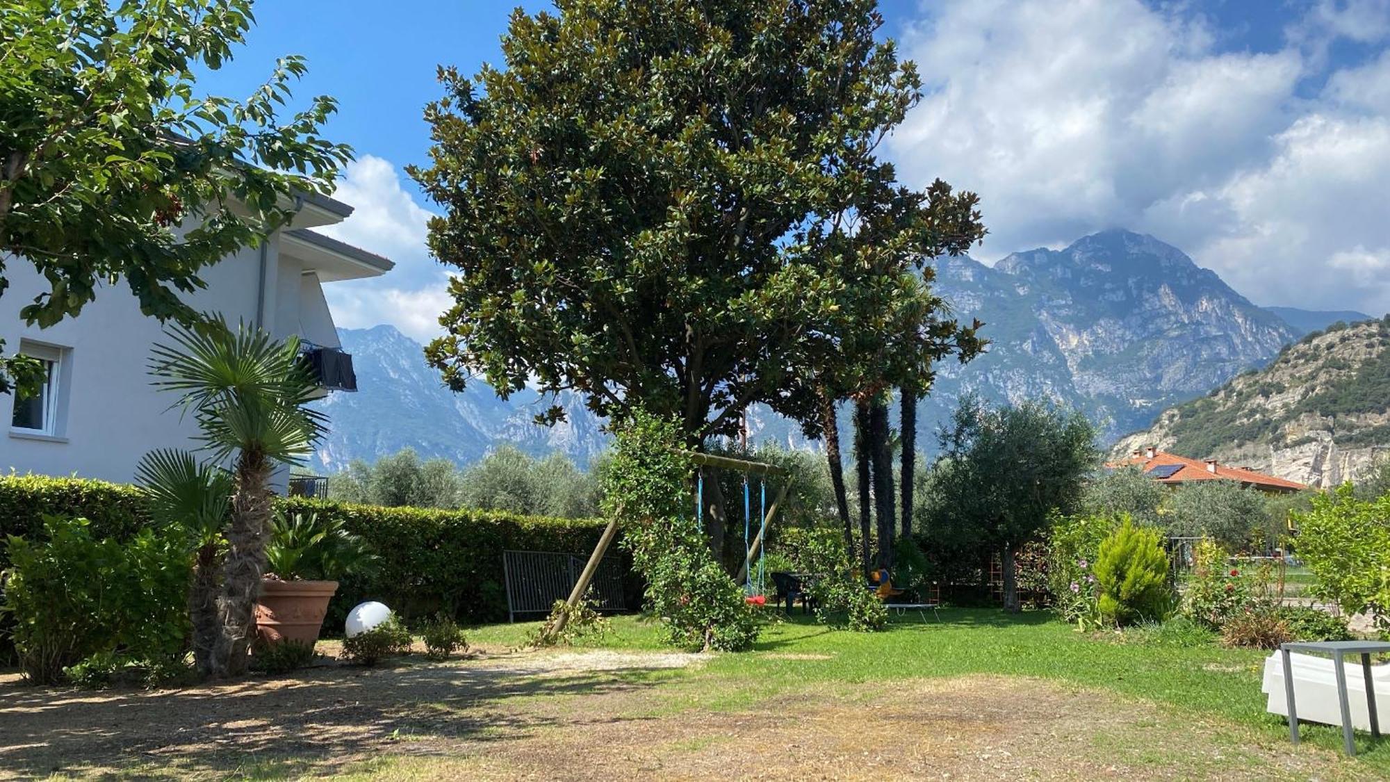Appartamenti Nataly Torbole Sul Garda Luaran gambar