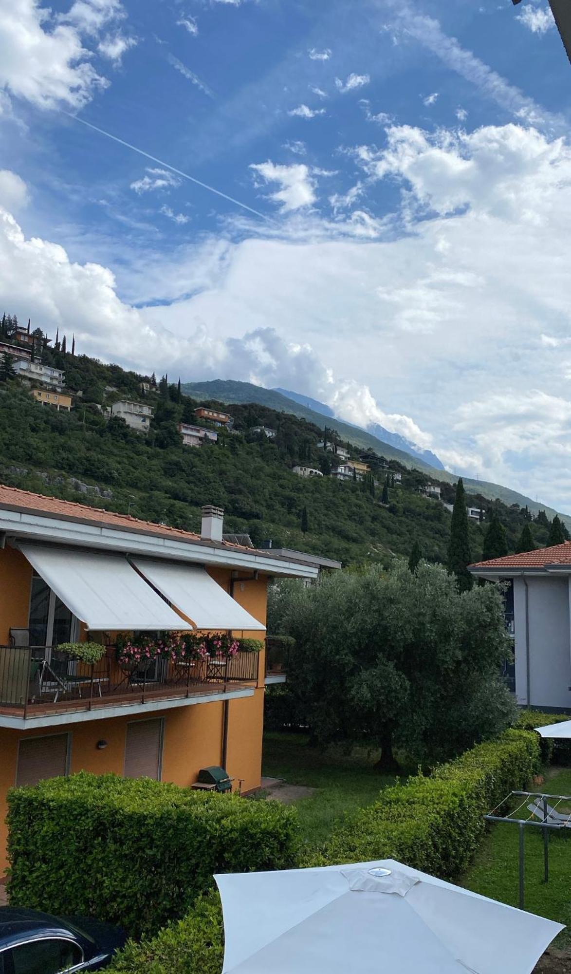 Appartamenti Nataly Torbole Sul Garda Luaran gambar